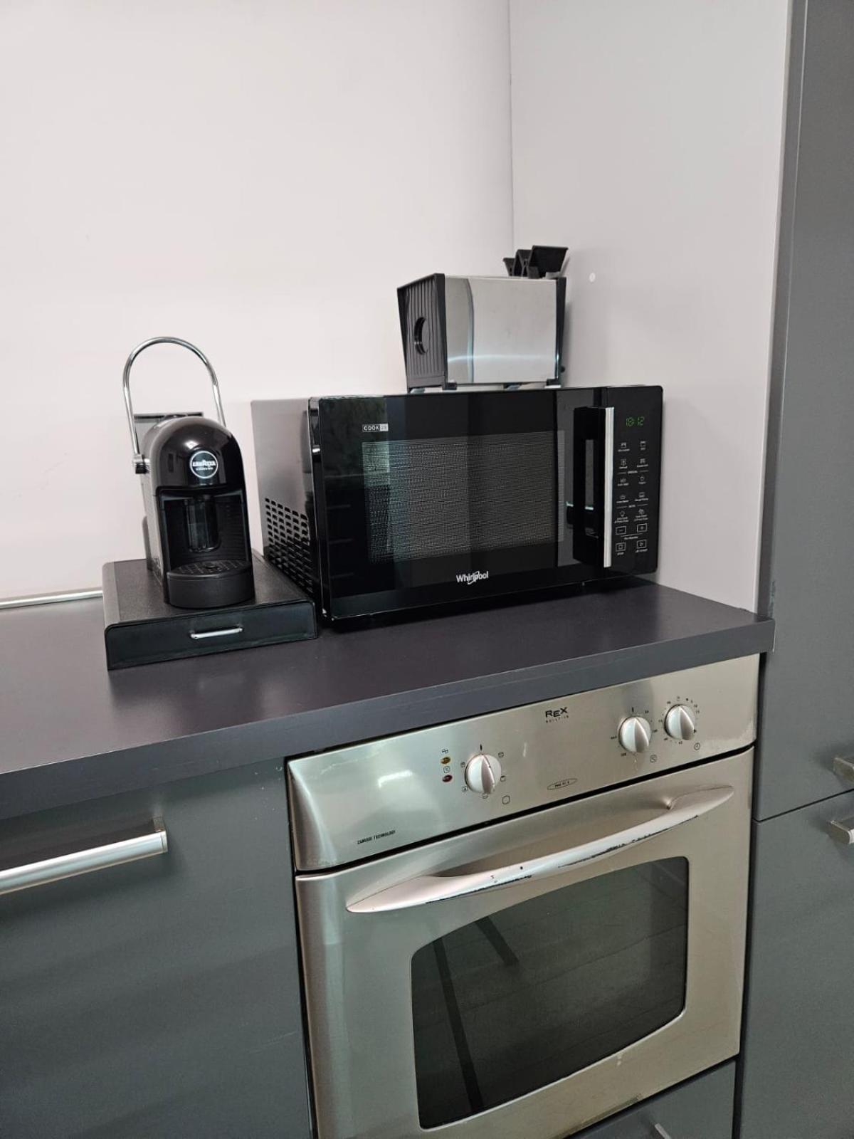 Easy Tiburtina Apartment *