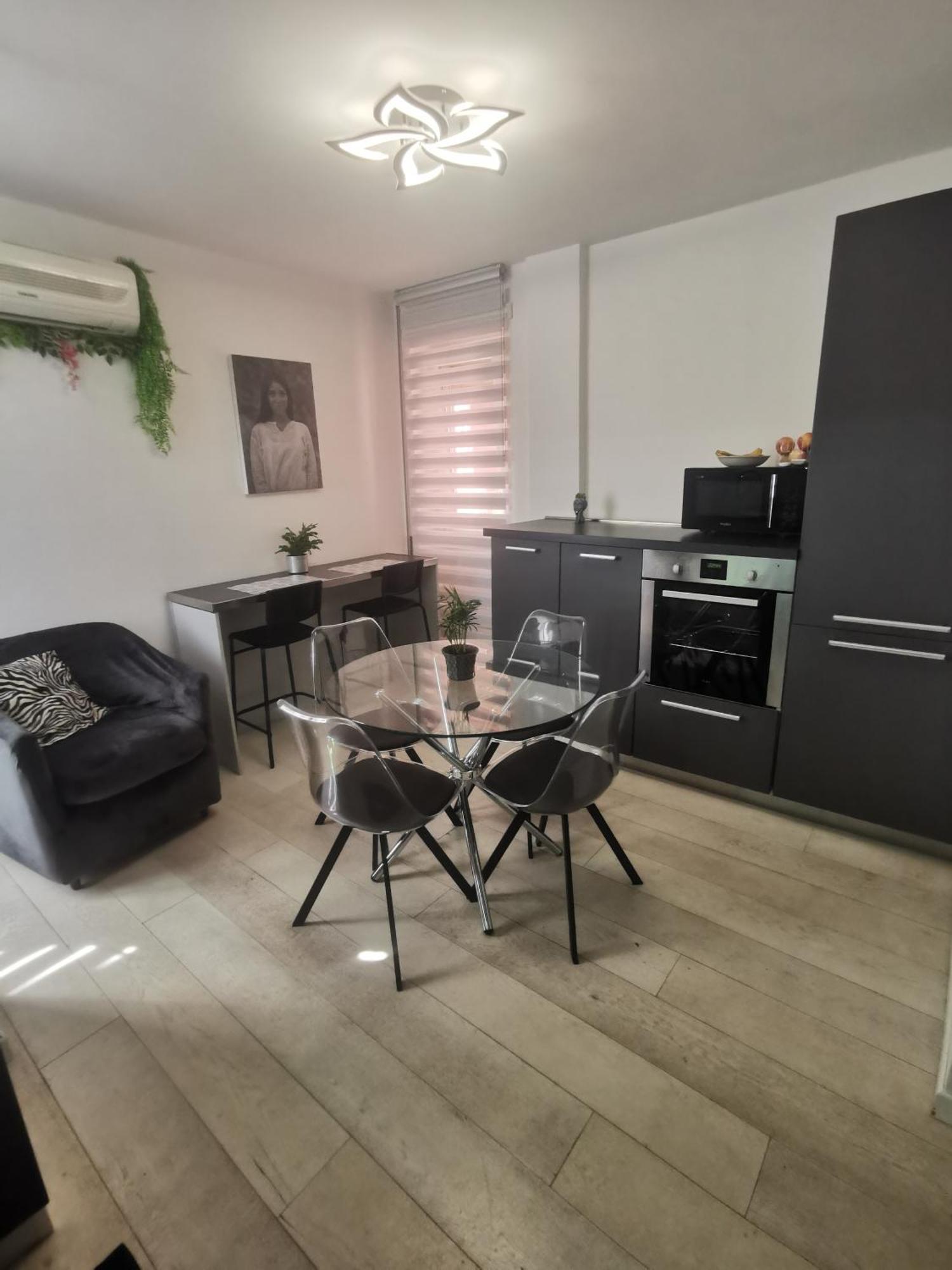 Easy Tiburtina Apartment *